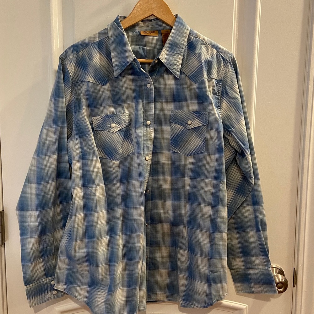 NWT Wrangler Blue/White Women's Long Sleeve Western Shirt, XXL